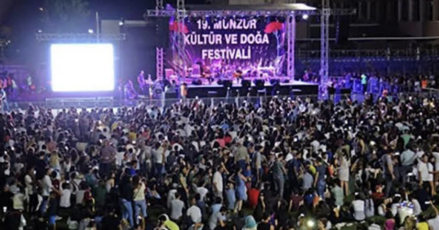 Grup Yorum ve Ermenistan'dan Veradardz  Munzur Festivali'nden çıkarıldı